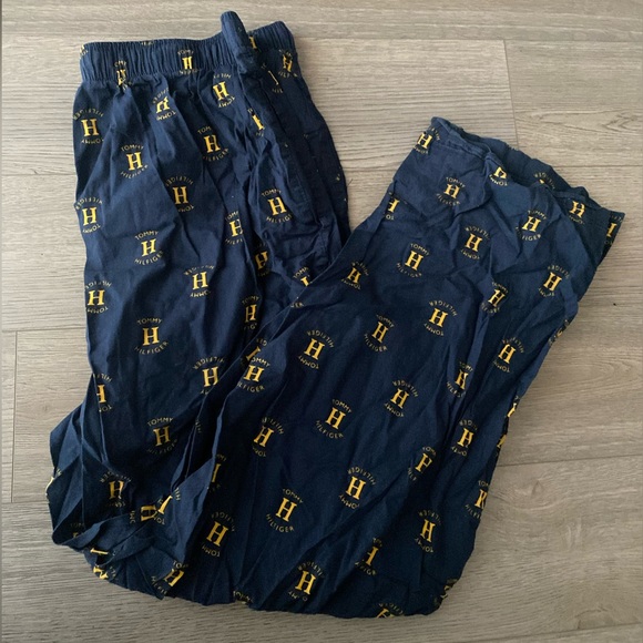 ⭐️Tommy Hilfiger Monogram Pajama Pants⭐️ - Picture 1 of 10